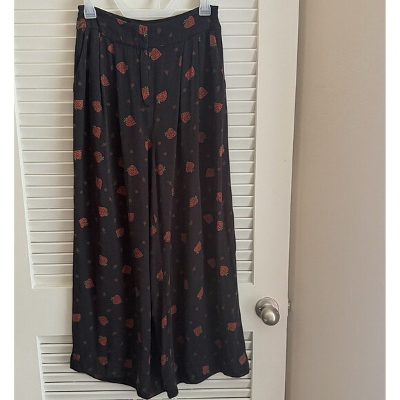 Farm Rio Strawberry Print Wide Leg Pants Small High Rise Black Red Boho Hippie - Picture 3 of 15